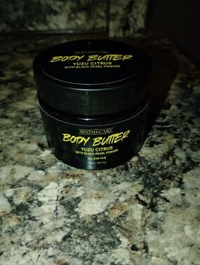 The SpaTheCare Yuzu Citrus Body Butter - Black